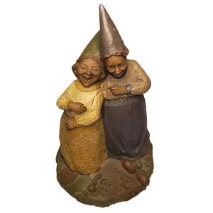 VTG Tom Clark Gnome "COMFORT AND JOY" 1992 Edition #80 5184 Grandma Gnomes Cairn